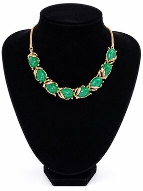 Crown Trifari Green Cabochon Necklace Gold Tone Mid Century Signed Vintage